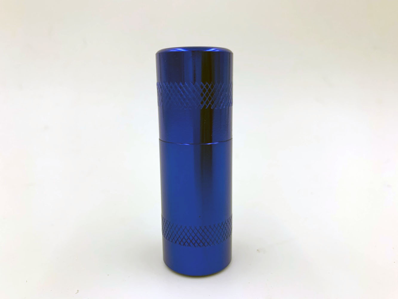 3coc6ssjAKIm4UqD0z8dCZWcOXaCPaot Aluminum Cracker Each - Colors May Vary - Image 1