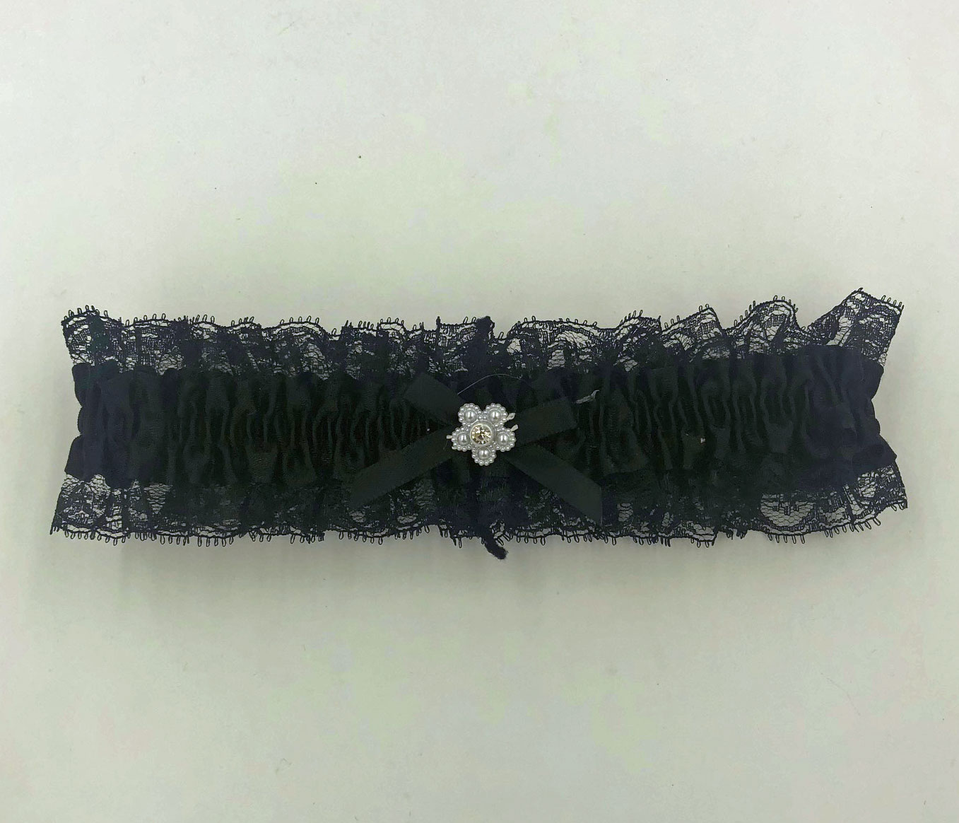 9WvYqWv24F8heXZUQJXhZkoXcnGjIzyT Satin Leg Garter - One Size - Black With Black Lace - Image 1