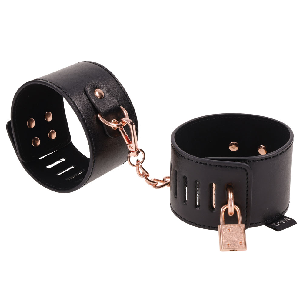ad6vHvQuzMZ49Ue03a33MdeCT701T5EW Brat Locking Cuffs - Black - Image 1
