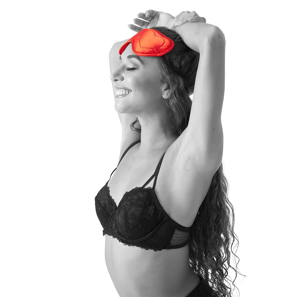 xW22I6jbZkwPFyfZwgOzeTZsBPQAM98C Amor Blindfold - Red - Image 1